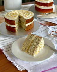 Lemon Poppy Seed Cake – Zesty, Light & Full of Flavour