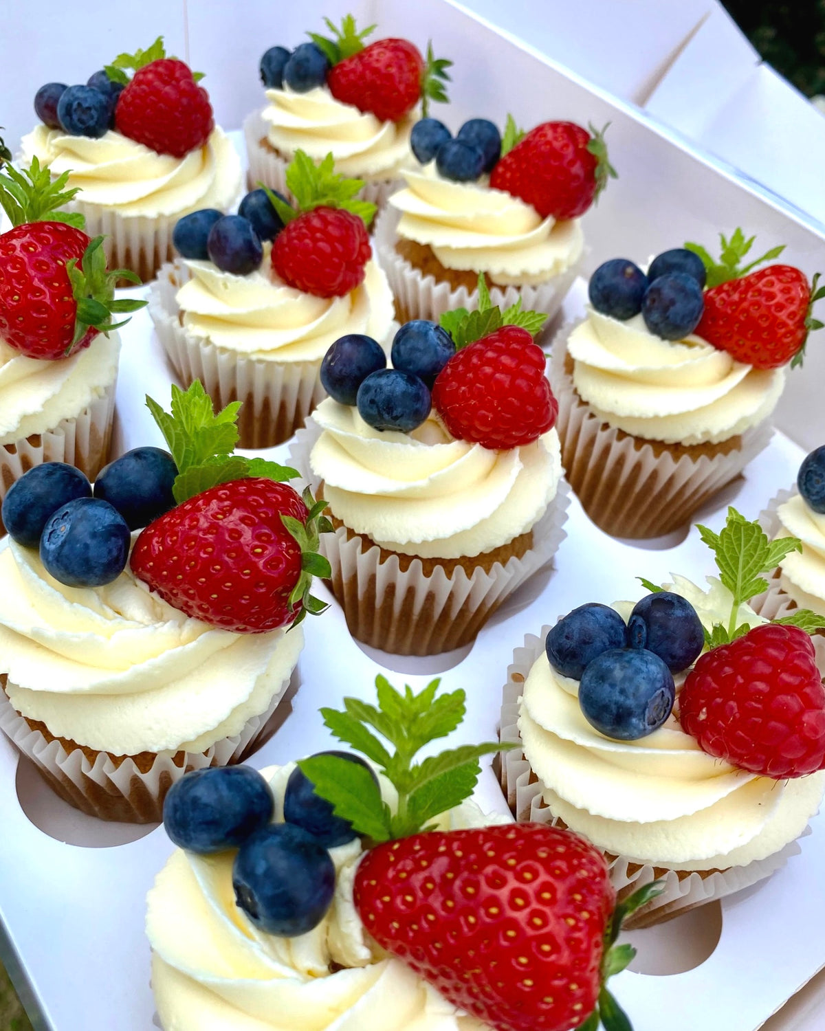 Berries Cupcakes