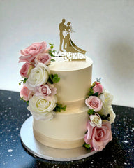 White and Pink Roses Wedding Cake